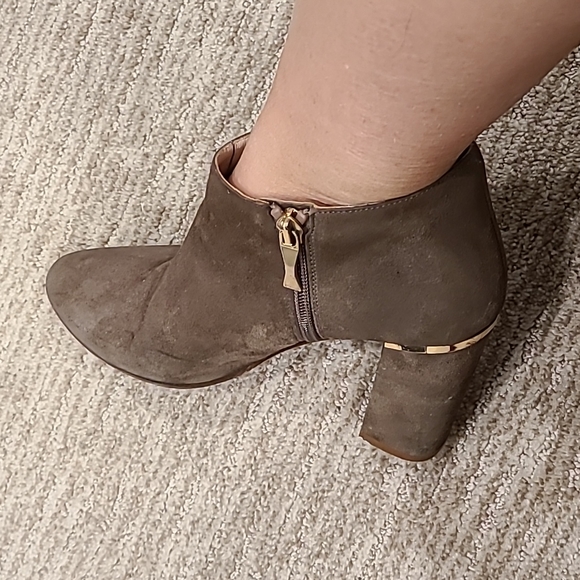 Kate spade  brown suede ankle boots - Picture 10 of 11